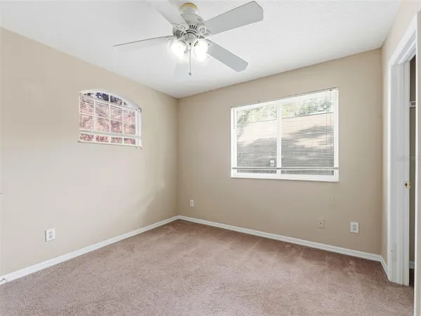 $2,000 | 15123 Deer Meadow Drive, Lutz, FL 33559