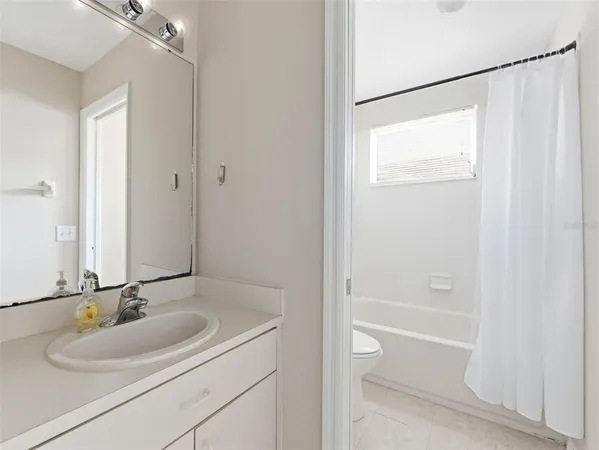 $2,000 | 15123 Deer Meadow Drive, Lutz, FL 33559