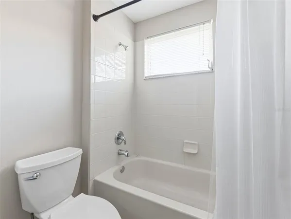 $2,000 | 15123 Deer Meadow Drive, Lutz, FL 33559