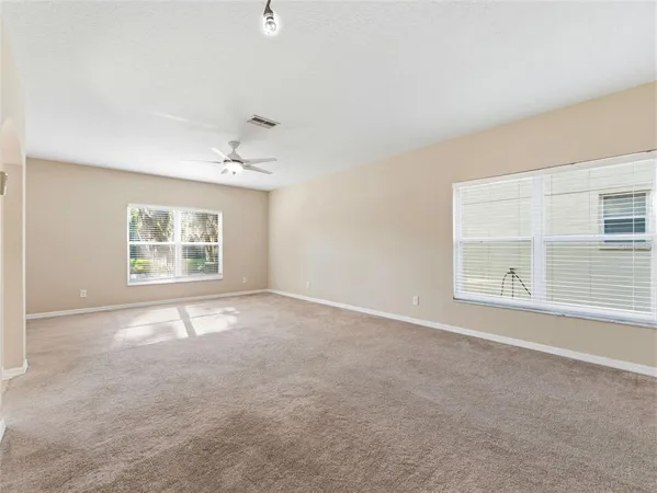 $2,000 | 15123 Deer Meadow Drive, Lutz, FL 33559