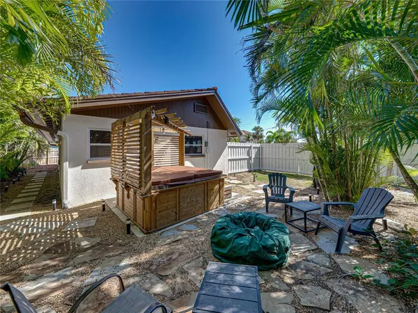 $4,500 | 7125 South Shore Drive South, South Pasadena, FL 33707