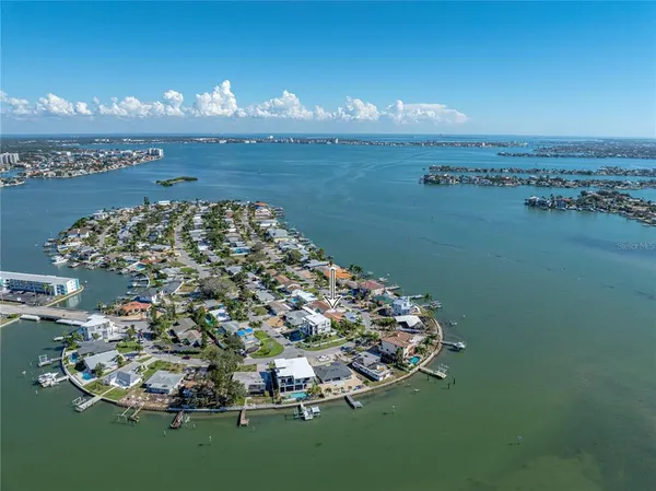 $4,500 | 7125 South Shore Drive South, South Pasadena, FL 33707