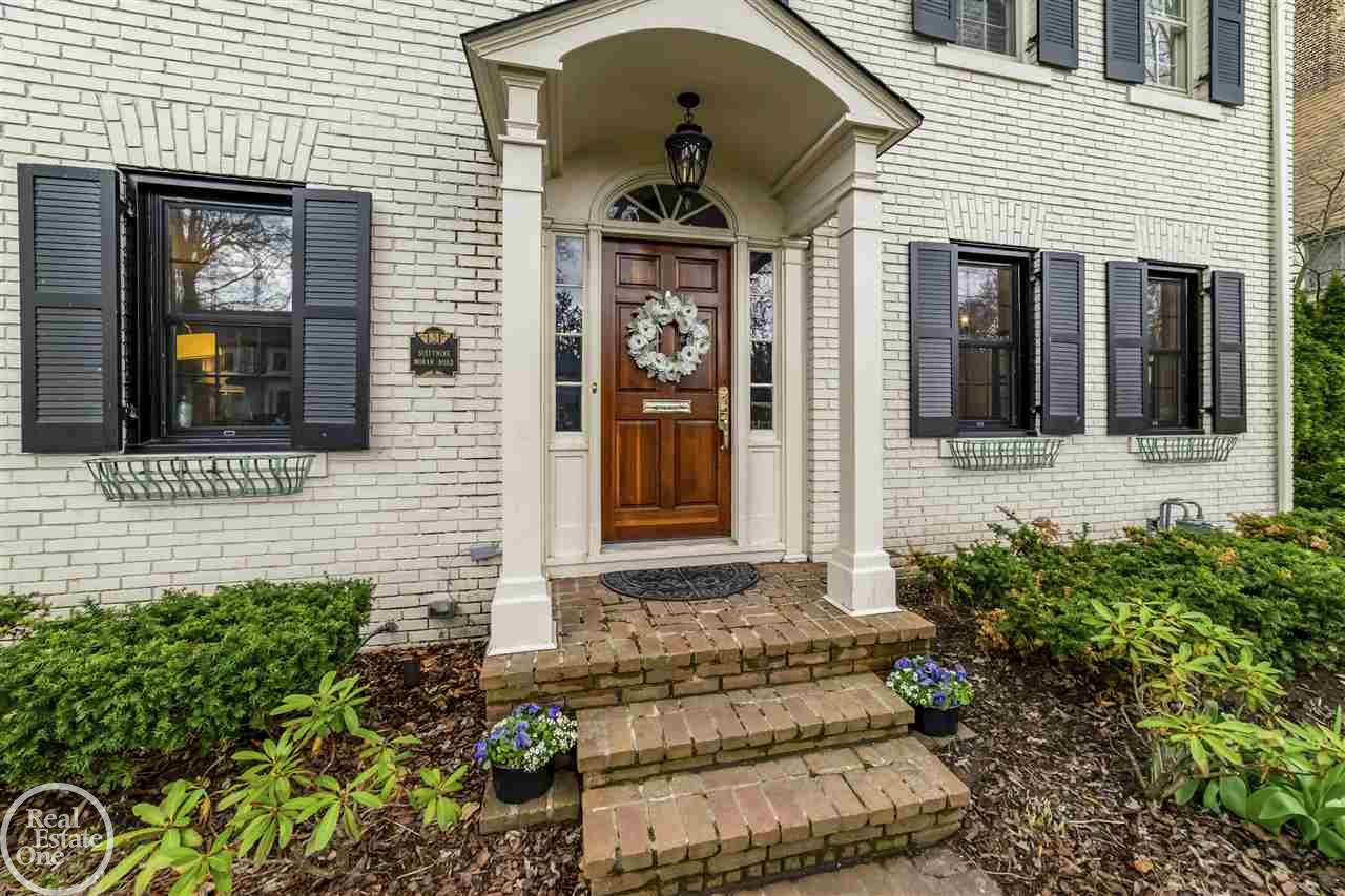 69 Moran Road Grosse Pointe Farms, MI 48236 - Photo 3 of 44