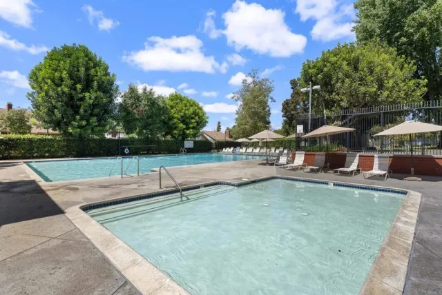 a view of a tennis court