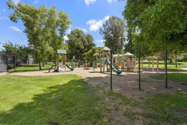 $880,000 | 5137 Abuela Drive, San Diego, CA 92124