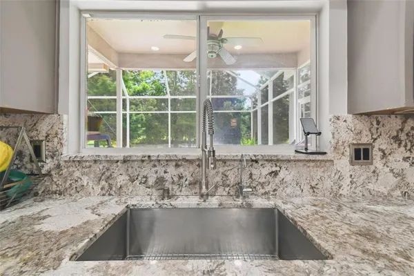 $3,300 | 19426 Sandy Springs Circle, Lutz, FL 33558