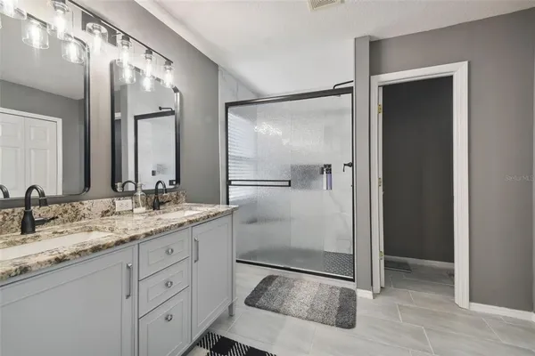 $3,300 | 19426 Sandy Springs Circle, Lutz, FL 33558