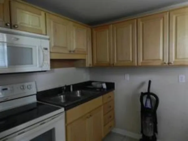 $800 | 1505-4 Hudson Street, Unit 4, Tallahassee, FL 32301