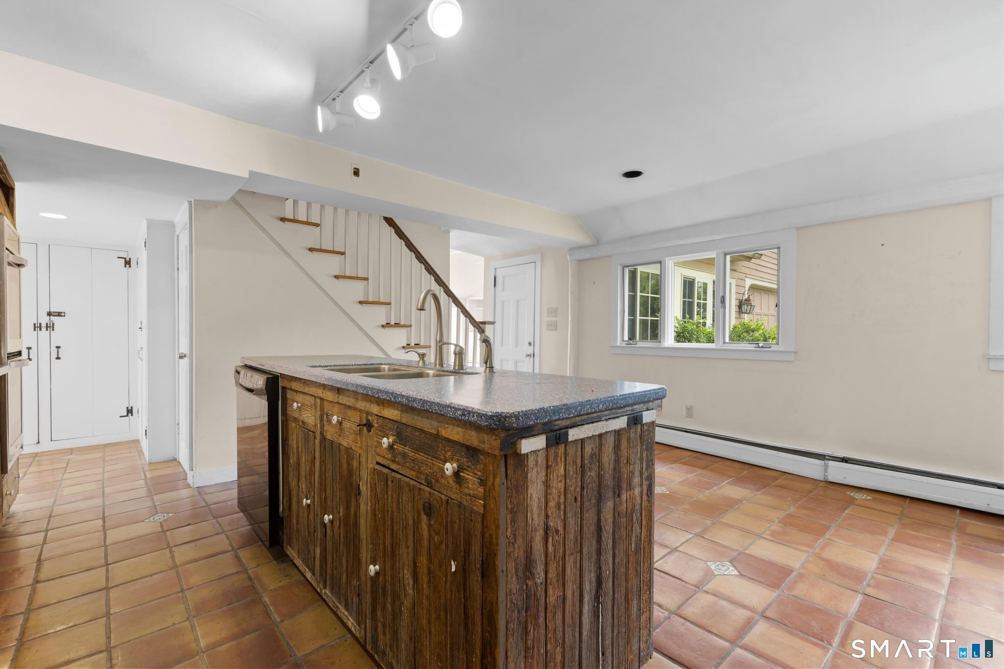 222 Old South Road Litchfield, CT 06759 - Photo 6 of 40