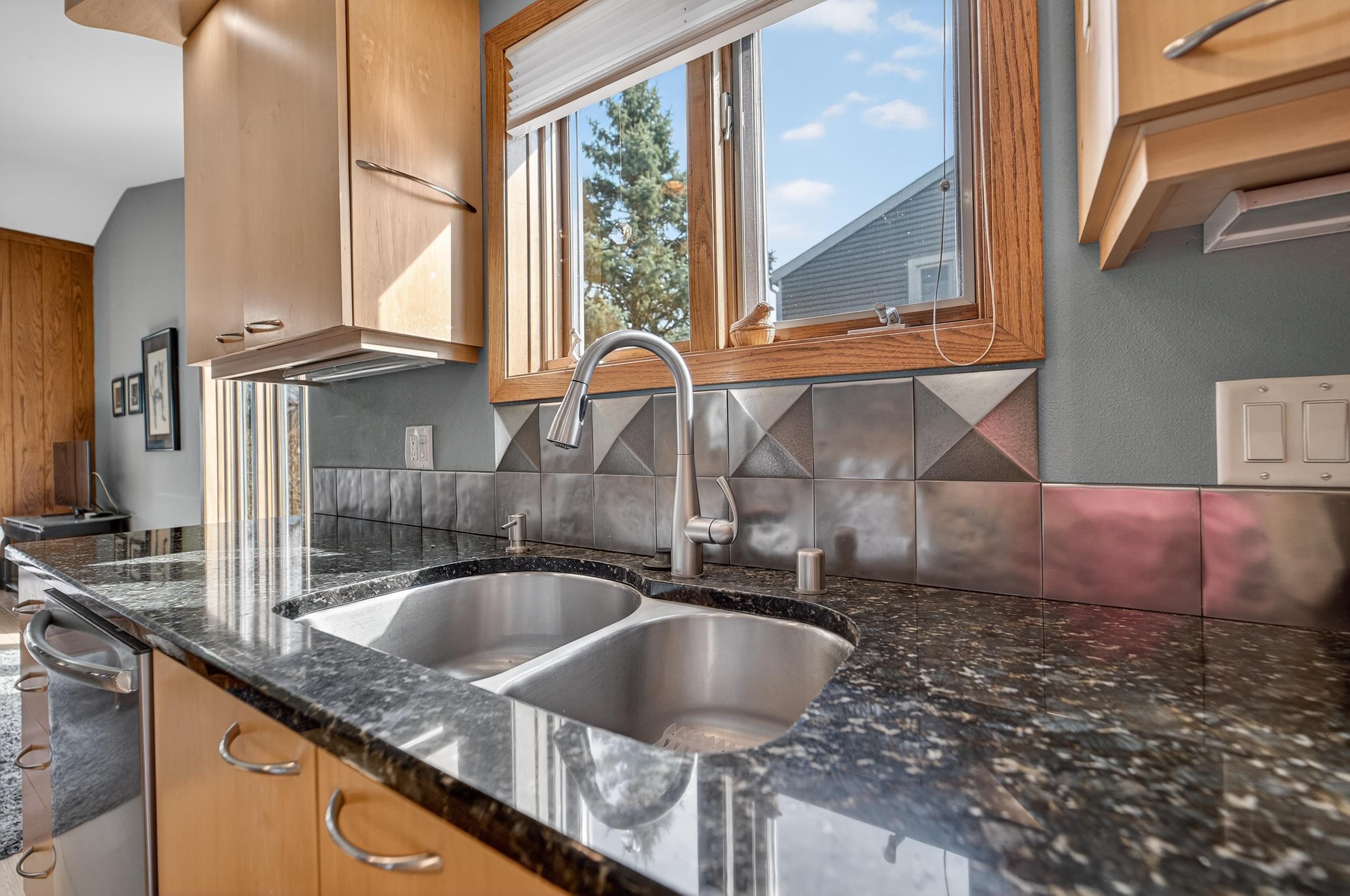 5316 Lighthouse Bay Drive Madison, WI 53704 - Photo 16 of 51