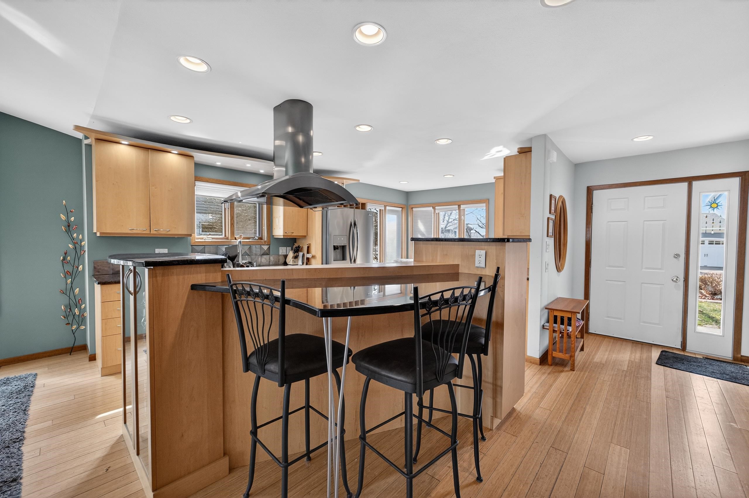 5316 Lighthouse Bay Drive Madison, WI 53704 - Photo 10 of 51