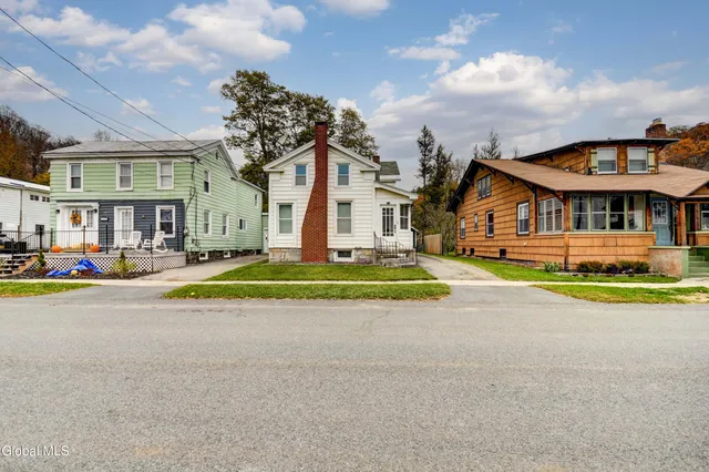 $170,000 | 8 Lower Prospect Street, Fonda, NY 12068