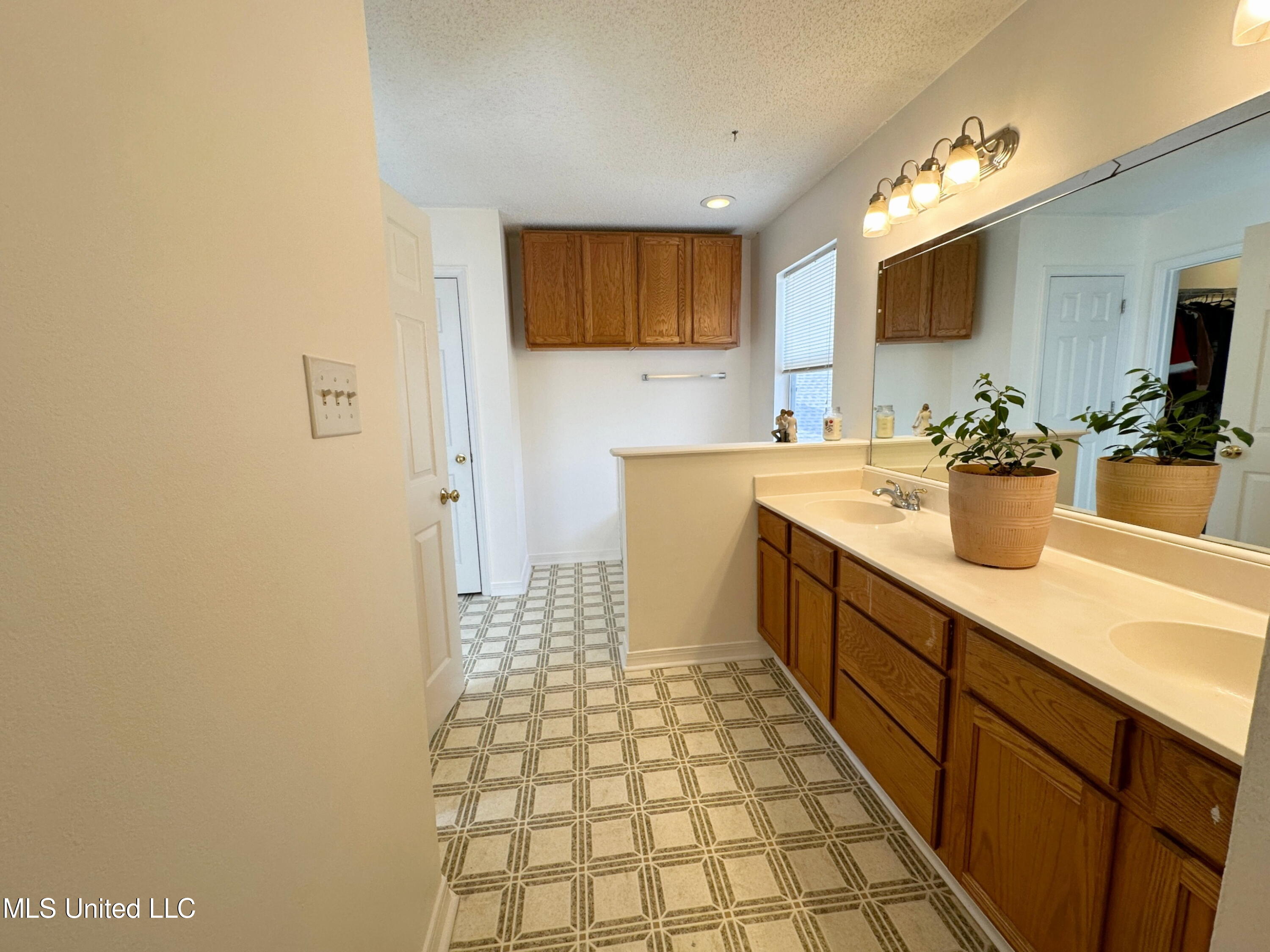 3605 Reeves Lane Ocean Springs, MS 39564 - Photo 15 of 28 GPTempDownload 50