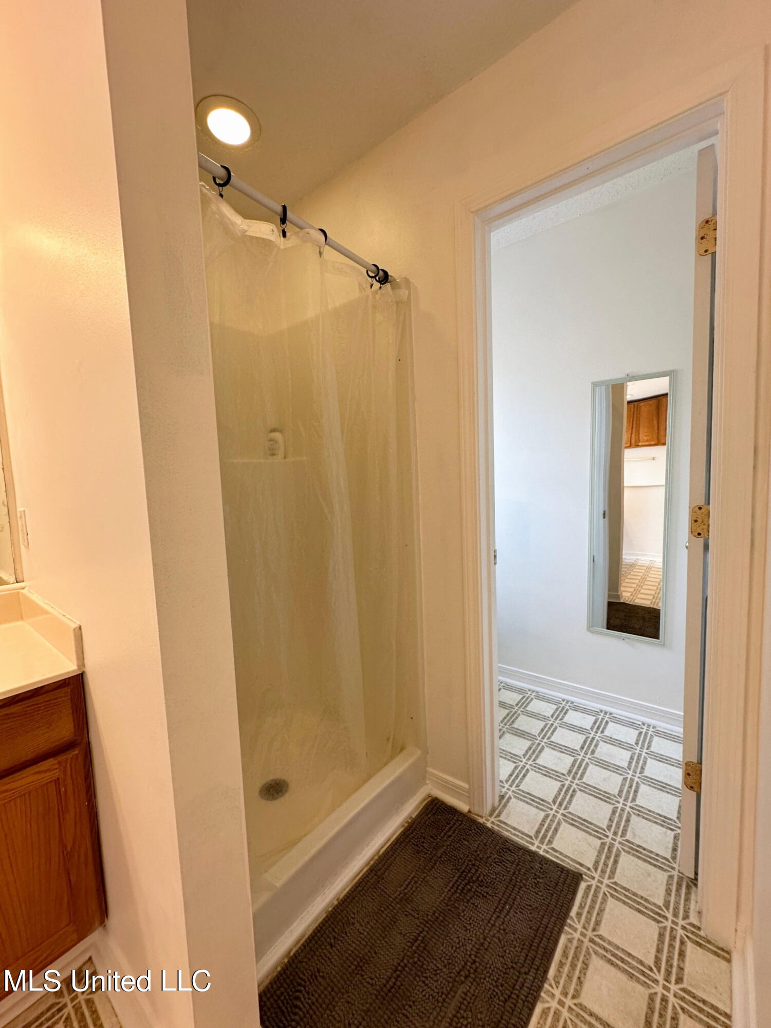 3605 Reeves Lane Ocean Springs, MS 39564 - Photo 16 of 28 GPTempDownload 49