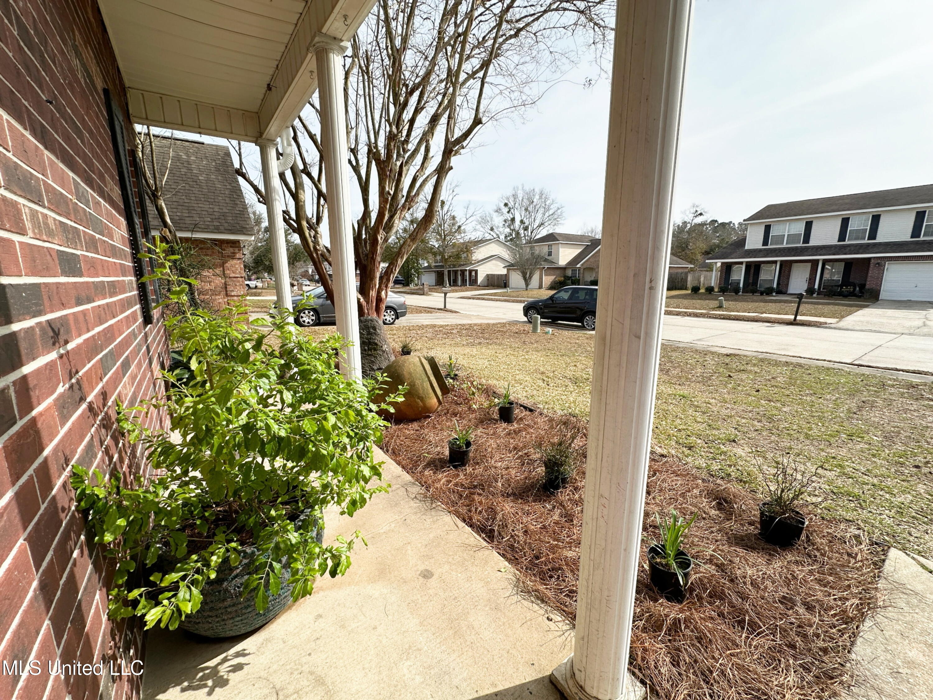 3605 Reeves Lane Ocean Springs, MS 39564 - Photo 4 of 28 GPTempDownload 71