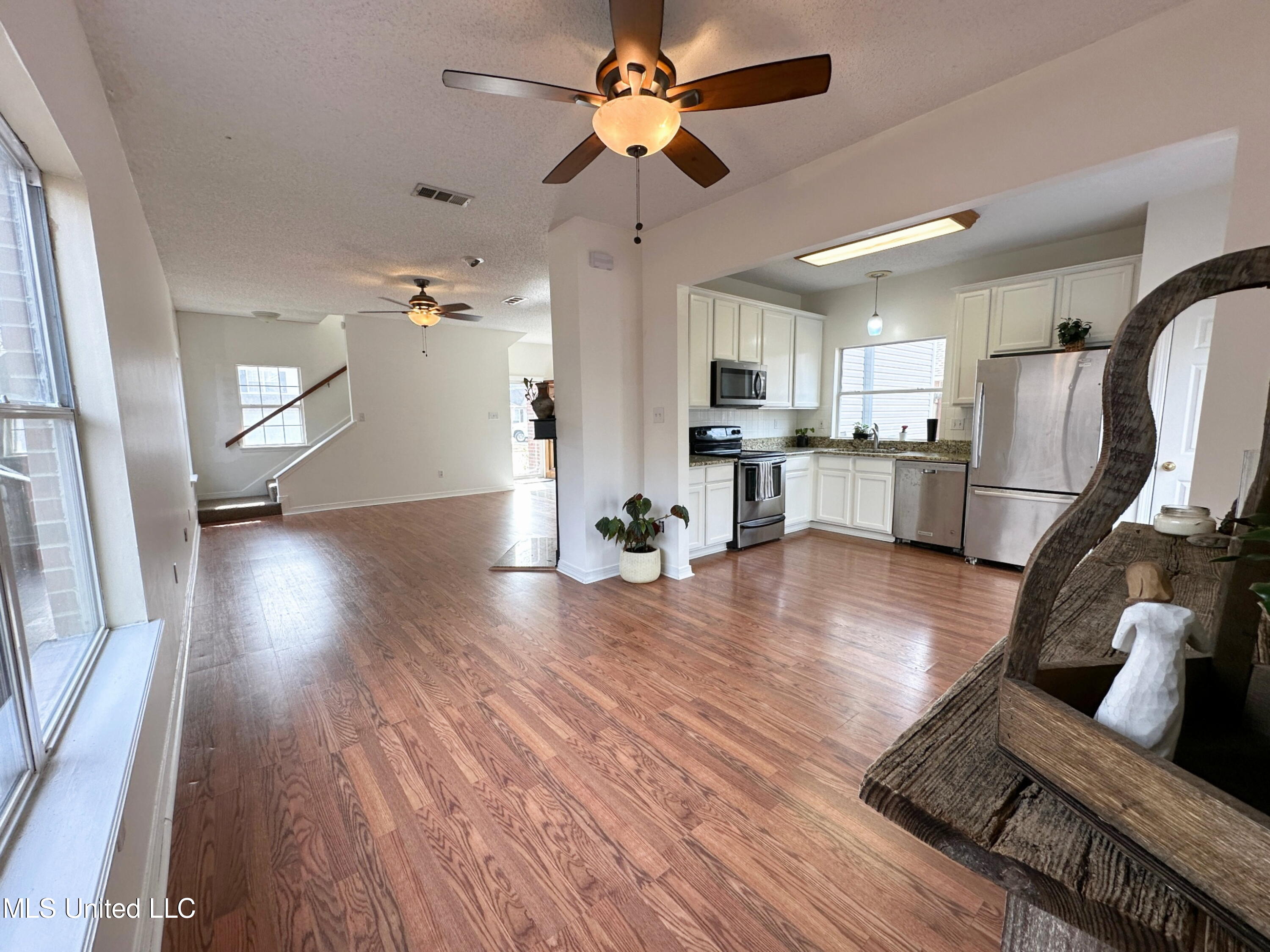 3605 Reeves Lane Ocean Springs, MS 39564 - Photo 6 of 28 GPTempDownload 68