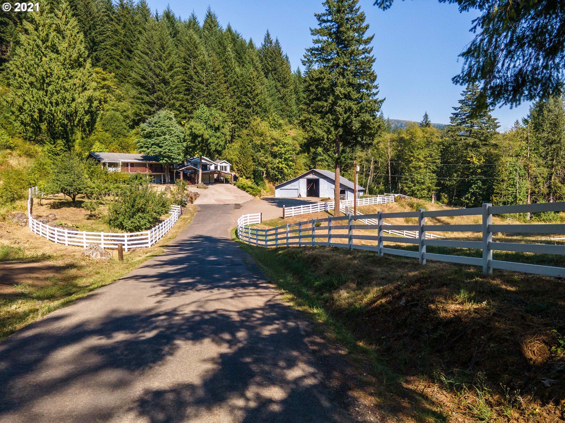 912 Scott Road Stevenson, WA 98648 - Photo 1 of 32 Gallery Image 1
