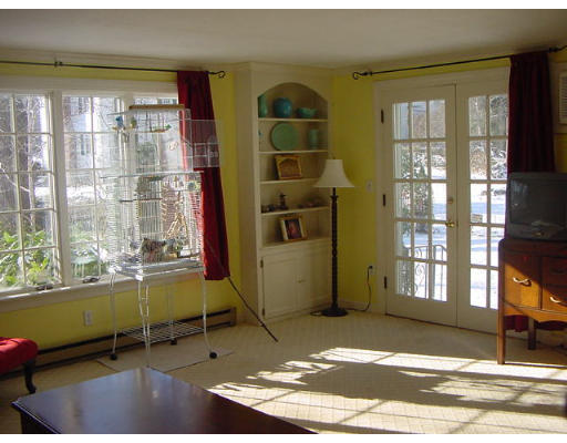 90 Monadnock Road Worcester, MA 01609 - Photo 2 of 14 Gallery Image 2