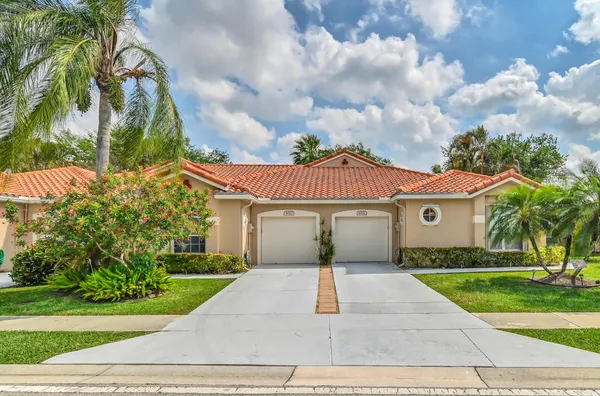 $355,000 | 8072 Key W Lane, Boynton Beach, FL 33472