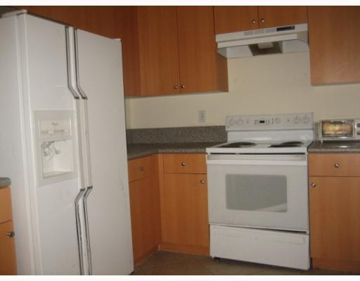 2175 Southwest 99th Way, Unit 2175 Miramar, FL 33025 - Photo 3 of 6 Kitchen
