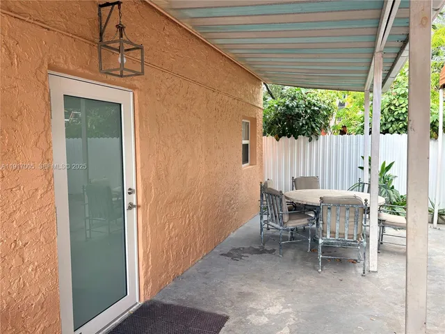 $2,700 | 1560 Northwest 25th Avenue, Unit 3, Miami, FL 33125