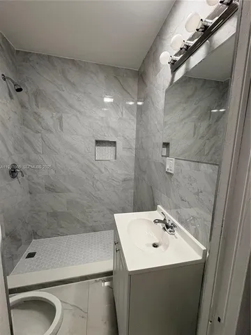 $2,700 | 1560 Northwest 25th Avenue, Unit 3, Miami, FL 33125