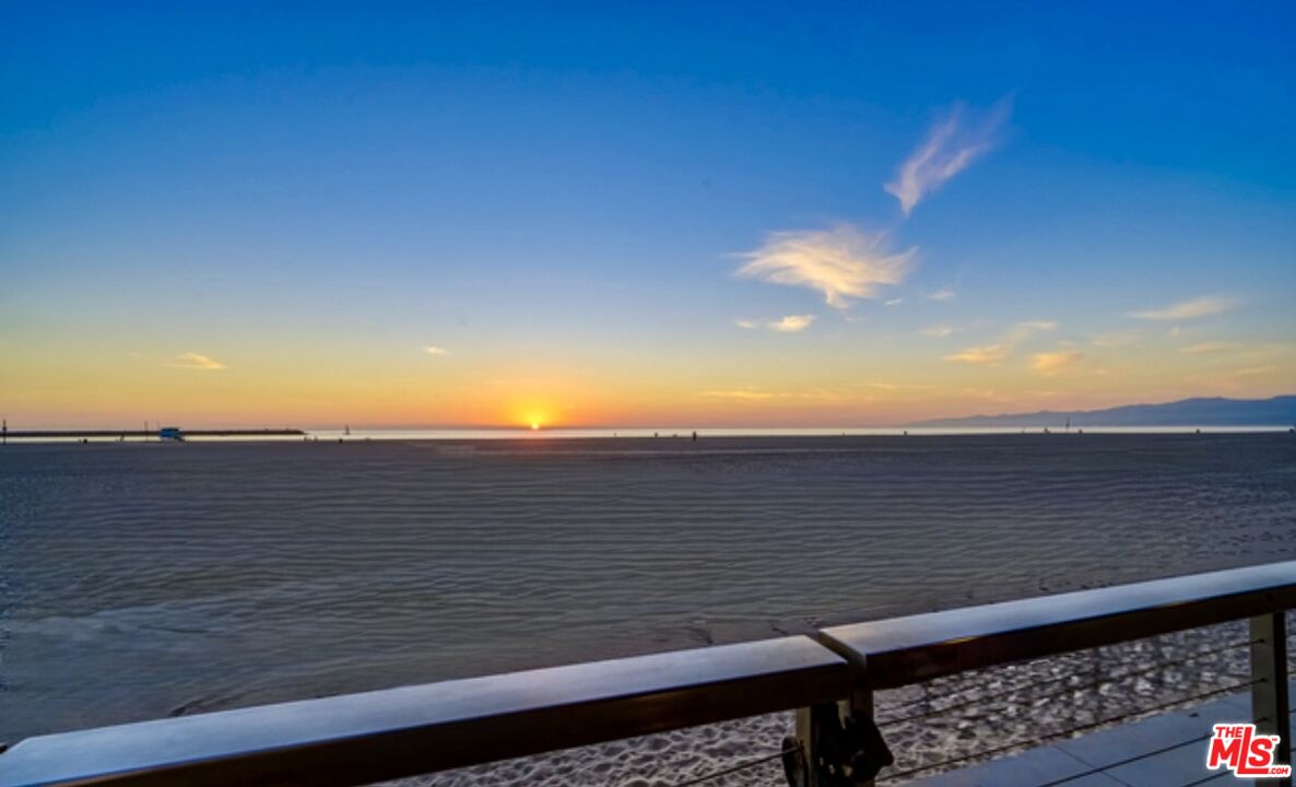 1 Spinnaker Street, Unit 2 Marina del Rey, CA 90292 - Photo 25 of 28