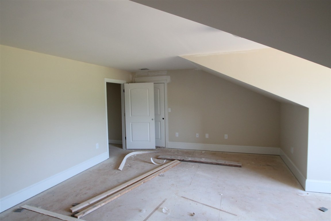 112 Preston Ridge Drive, Unit PLAN PALMETTO) Seneca, SC 29672 - Photo 9 of 14 Gallery Image 9