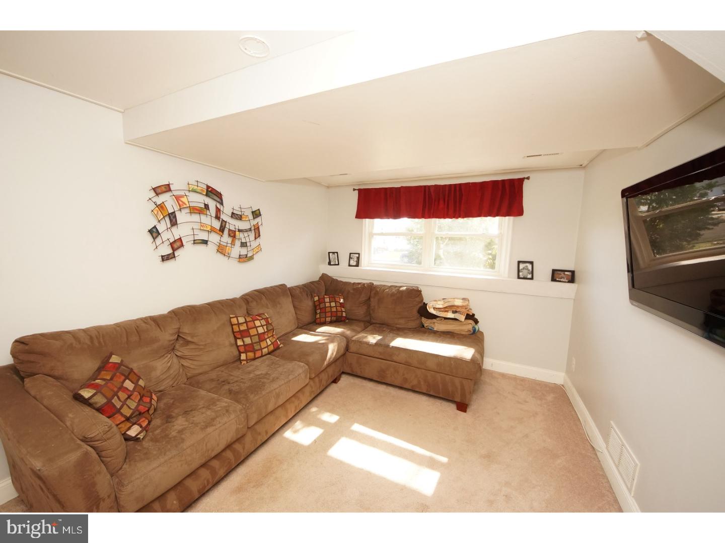 10 Hilton Road Mount Holly, NJ 08060 - Photo 13 of 24 Den