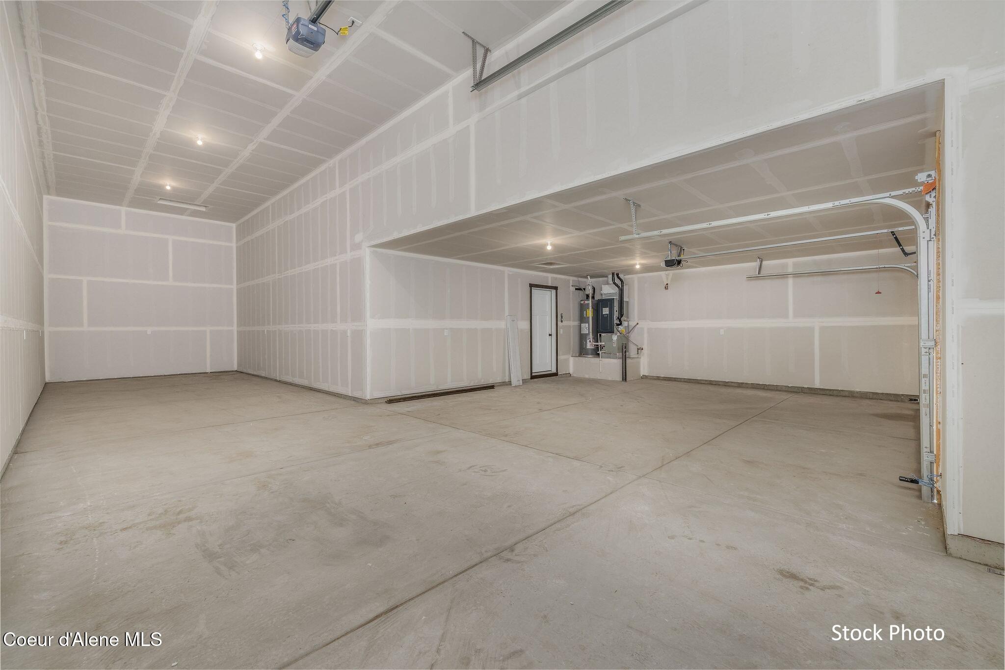 12018 North Lennon Lane Rathdrum, ID 83858 - Photo 17 of 21 RV Bay 6835 Daltrey (12'6" x 49')