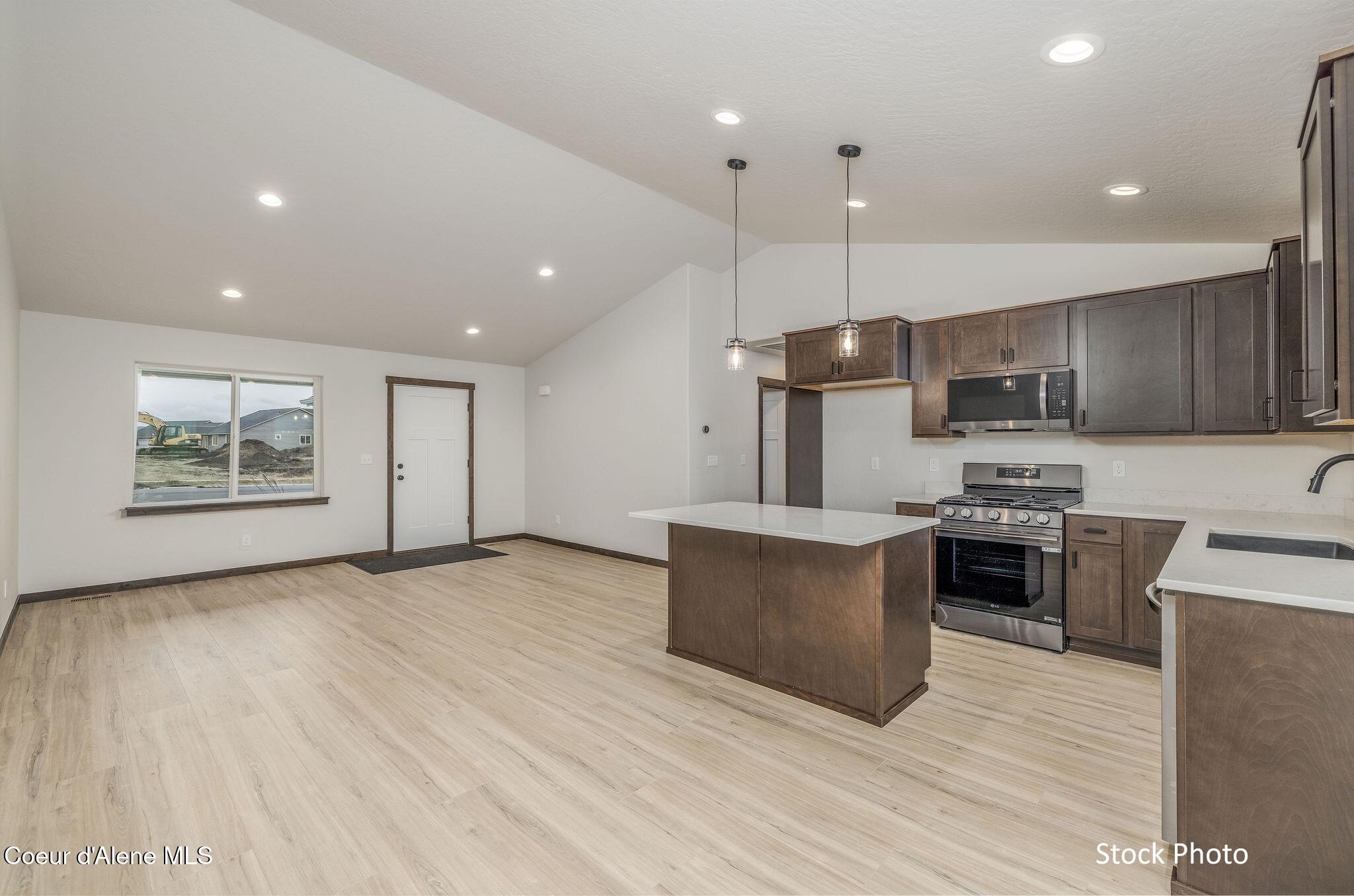 12018 North Lennon Lane Rathdrum, ID 83858 - Photo 5 of 21 Dining