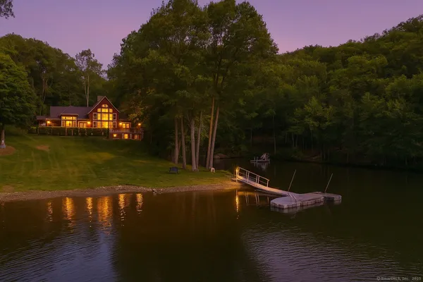 $2,995,000 | 218 Kuhne Road, Southbury, CT 06488