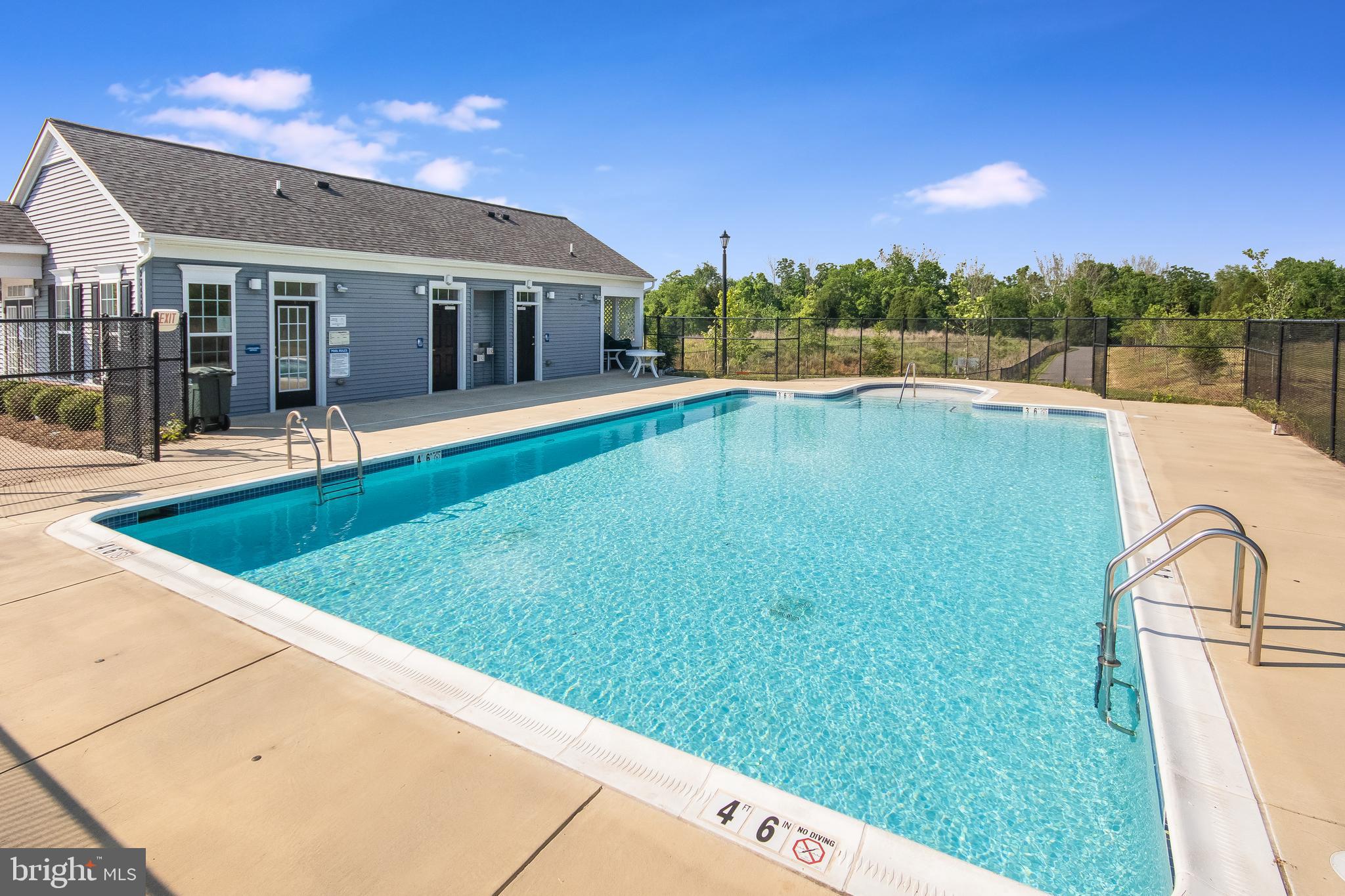 8345 Scotland Loop Manassas, VA 20109 - Photo 24 of 28 Community Swimming Pool