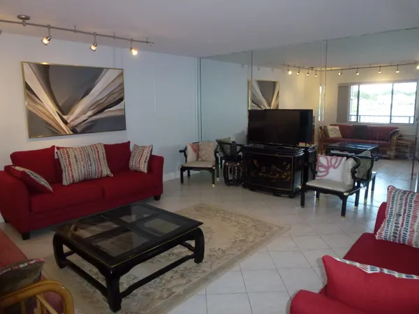 $3,500 | 15109 Ashland Drive, Unit 323, Delray Beach, FL 33484