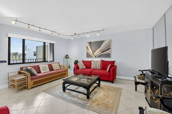 $3,500 | 15109 Ashland Drive, Unit 323, Delray Beach, FL 33484