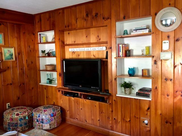 489 County Road Pocasset, MA 02559 - Photo 23 of 35 IMG_1064
