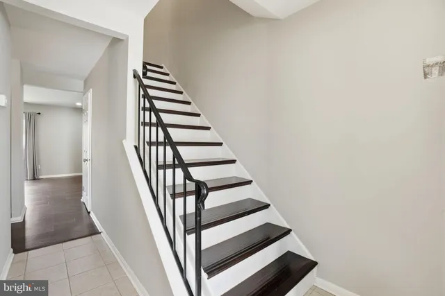 $2,800 | 9175 Broken Oak Place, Unit 39B, Burke, VA 22015