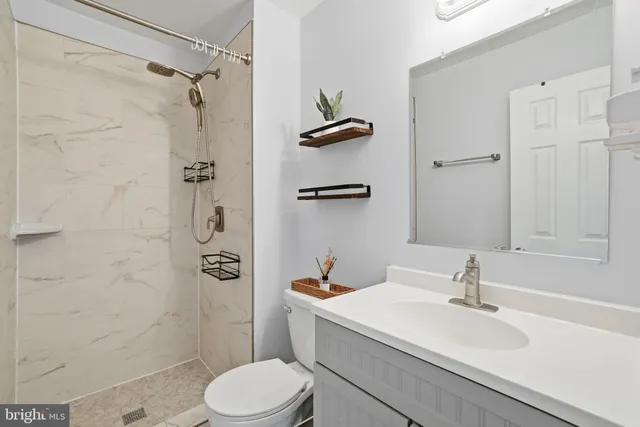 $2,800 | 9175 Broken Oak Place, Unit 39B, Burke, VA 22015