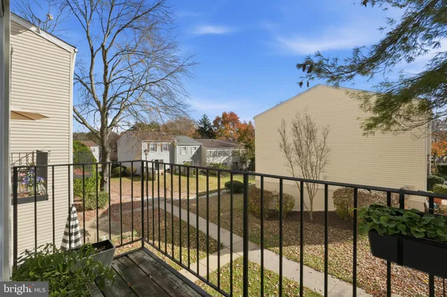 $2,800 | 9175 Broken Oak Place, Unit 39B, Burke, VA 22015