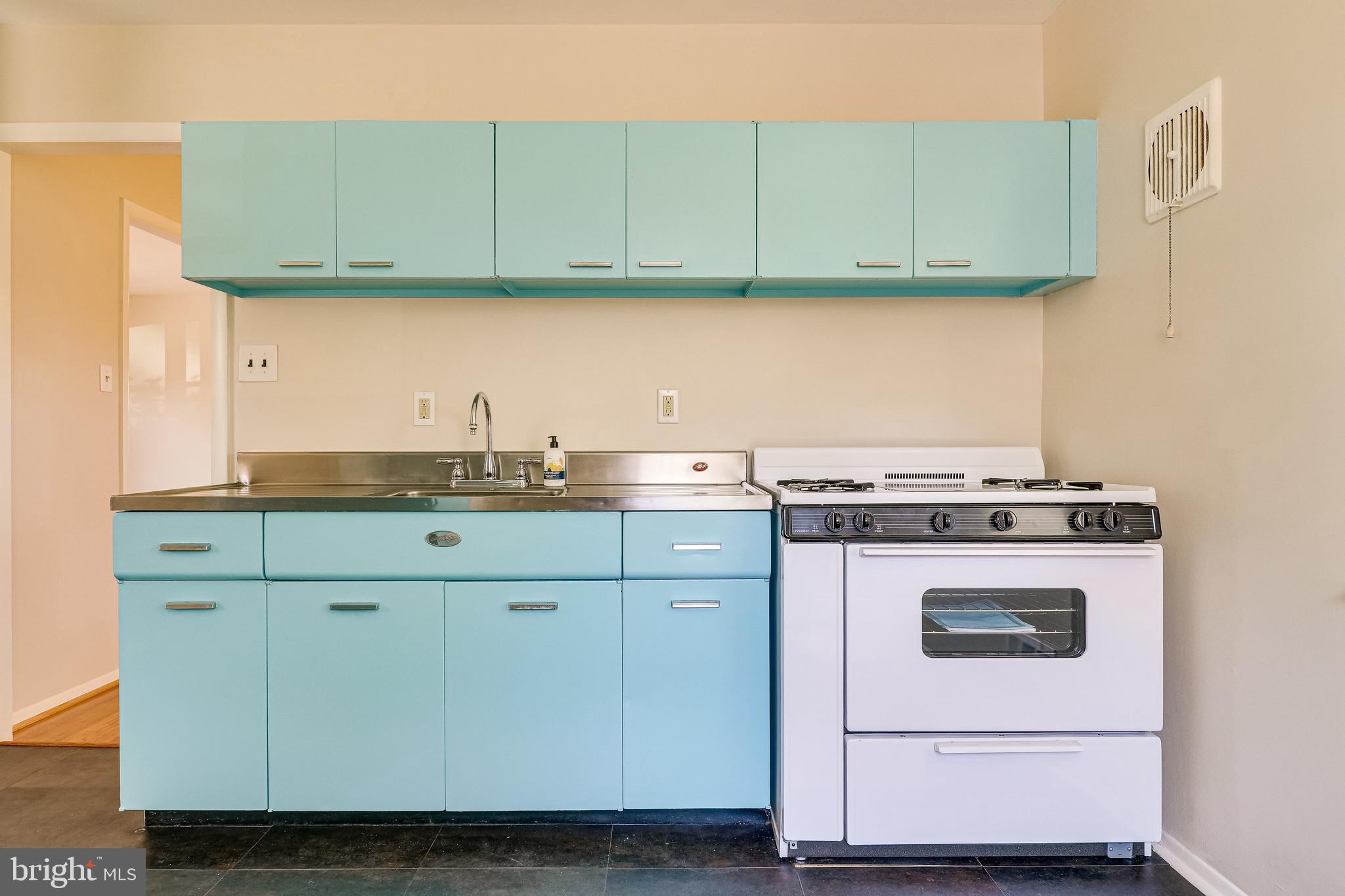 7411 Northrop Road Alexandria, VA 22306 - Photo 20 of 75 Gallery Image 20