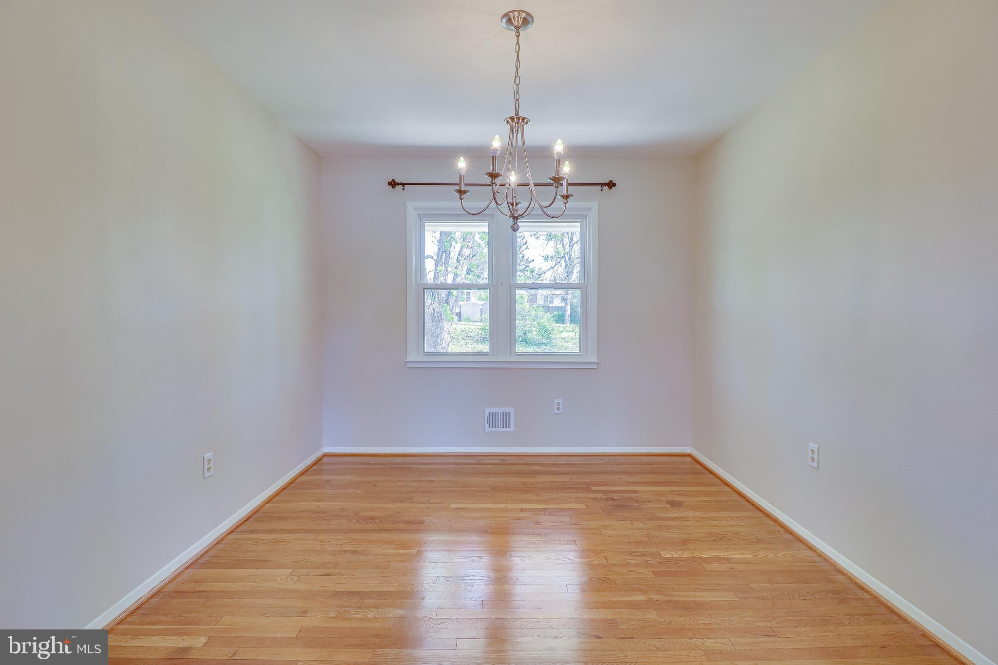 7411 Northrop Road Alexandria, VA 22306 - Photo 4 of 75 Gallery Image 4