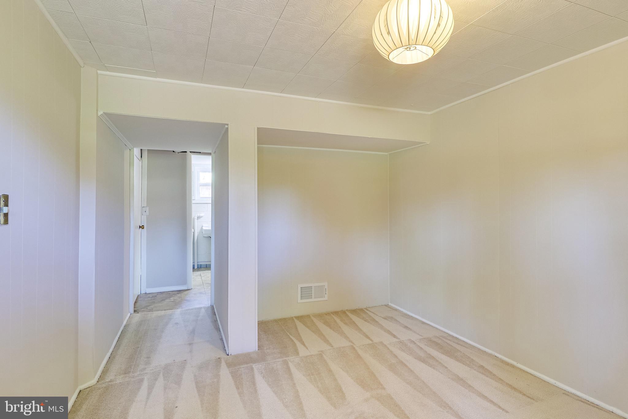7411 Northrop Road Alexandria, VA 22306 - Photo 51 of 75 Gallery Image 51