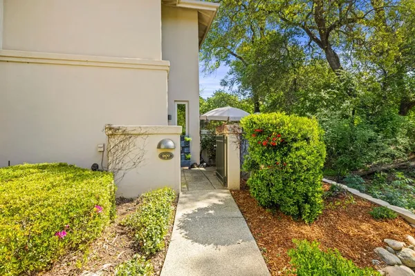 $489,000 | 11290 Stanford Ct Lane, Unit 207, Gold River, CA 95670
