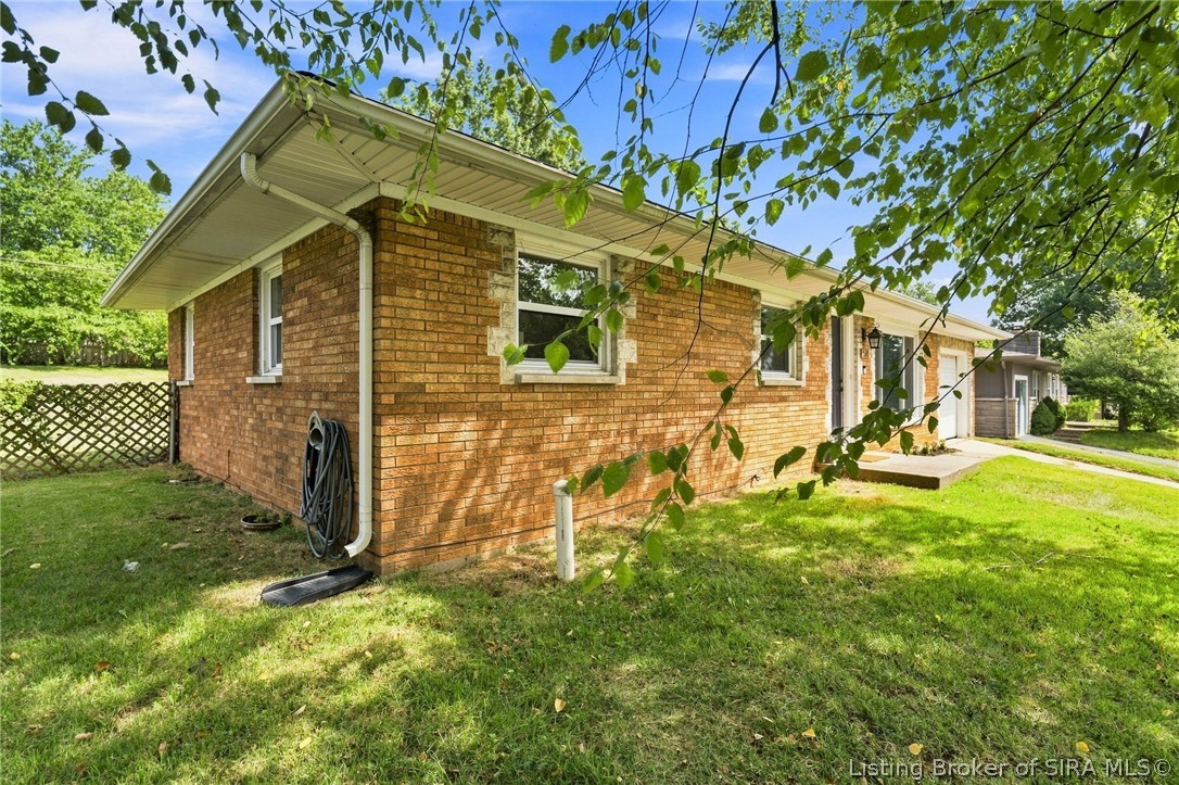 511 Kent Drive New Albany, IN 47150 - Photo 10 of 37 Gallery Image 10