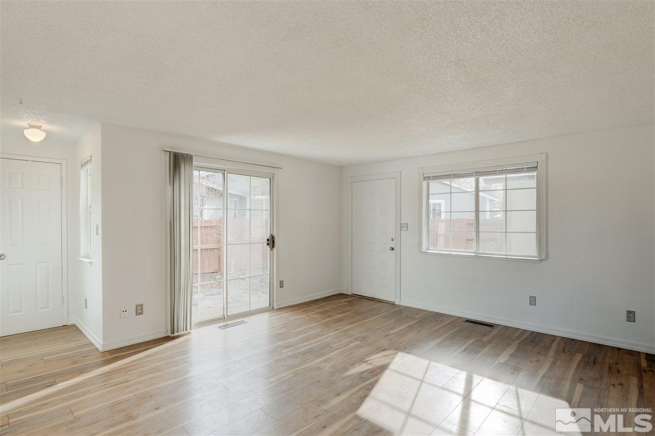 6807 Flower Street Reno, NV 89506 - Photo 5 of 21 Photo 5