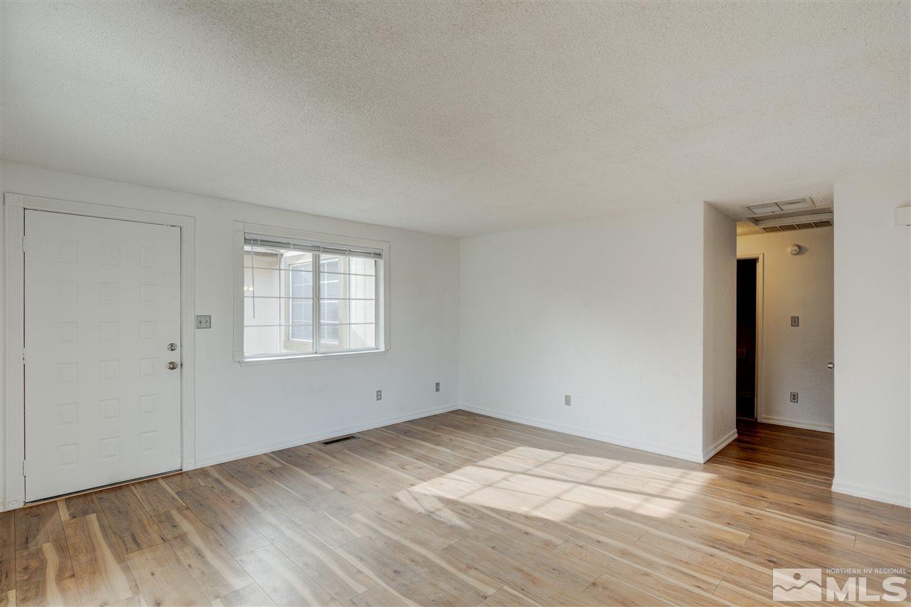 6807 Flower Street Reno, NV 89506 - Photo 6 of 21 Photo 6