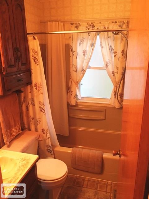 55125 Hayes Road Utica, MI 48315 - Photo 12 of 31 31323110-11.JPG