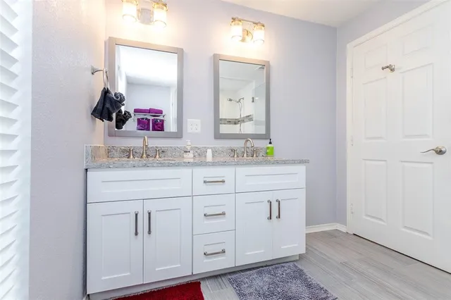 $450,000 | 1333 South Pine Street, Grapevine, TX 76051