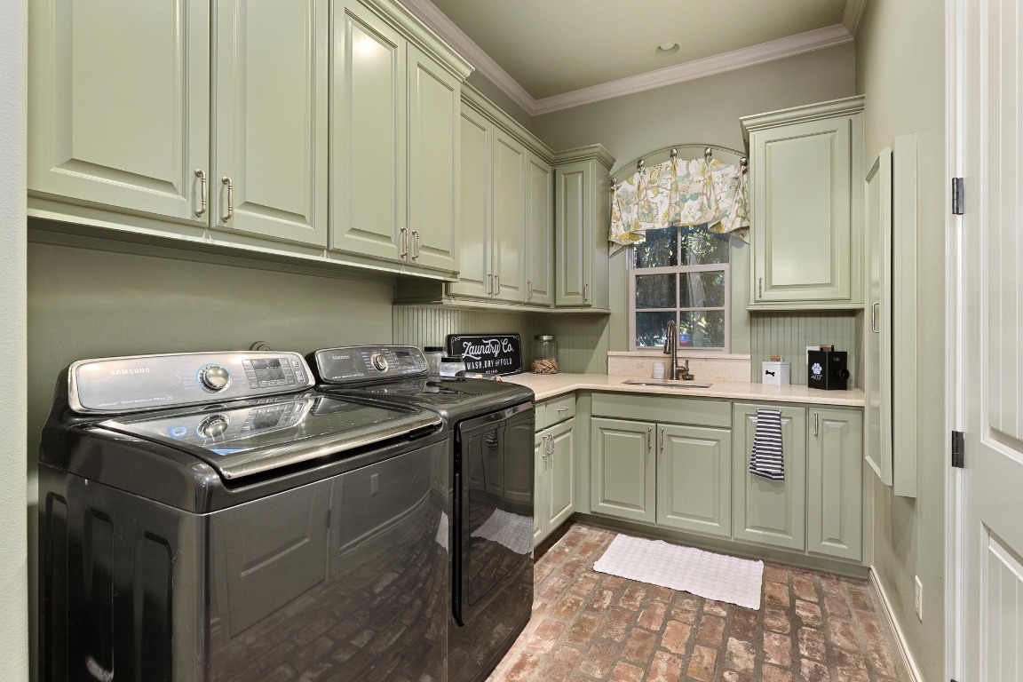 216 Vista Lane Georgetown, TX 78633 - Photo 40 of 40 a kitchen with stainless steel appliances granite countertop a sink stove and cabinets