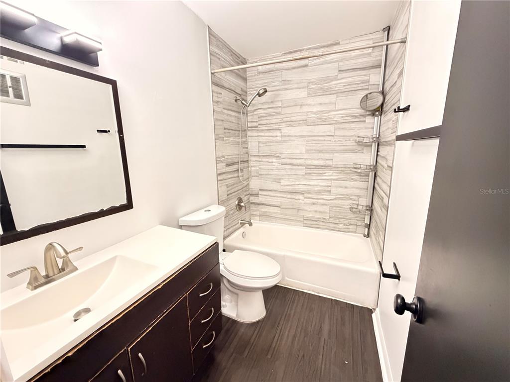 525 South Conway Road, Unit 72 Orlando, FL 32807 - Photo 8 of 13